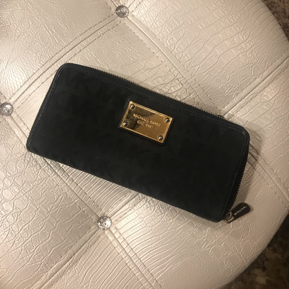 Michael Kors wallet in black